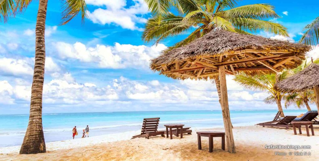07 Top 10 Places to Visit Along the Kenya Coast BW 1600px